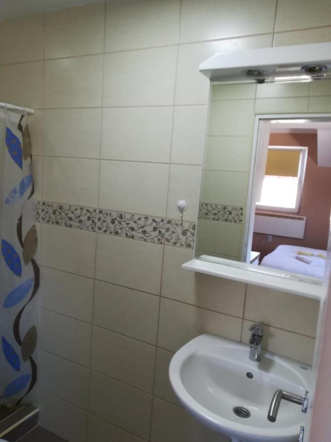Zen Apartmani Novi Sad Ngoại thất bức ảnh